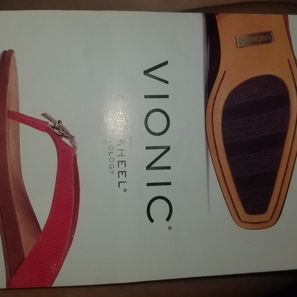 Vionic wedge shoes